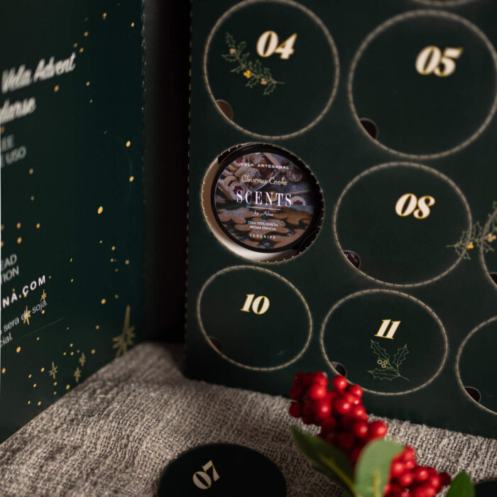Alternative view of Luxury Calendario de Advent 12 Velas